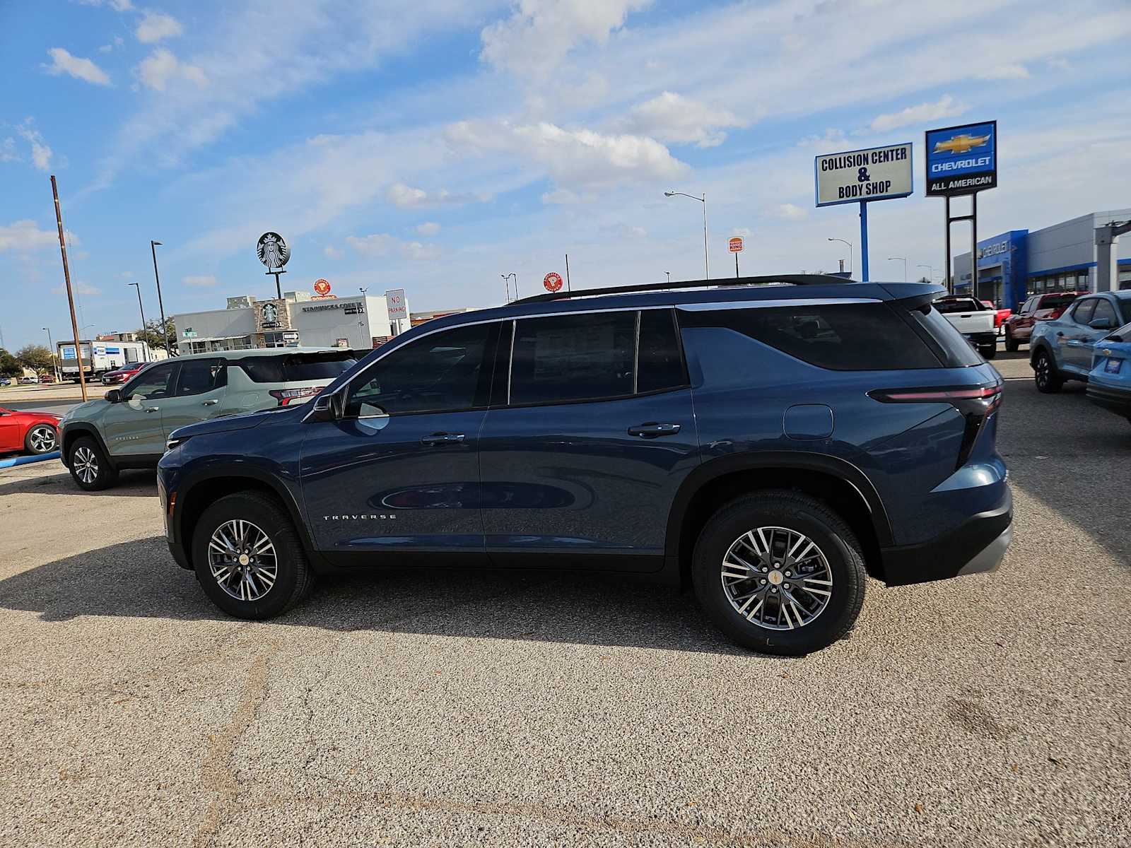 Thumbnail: 2026 Chevrolet Traverse - 5