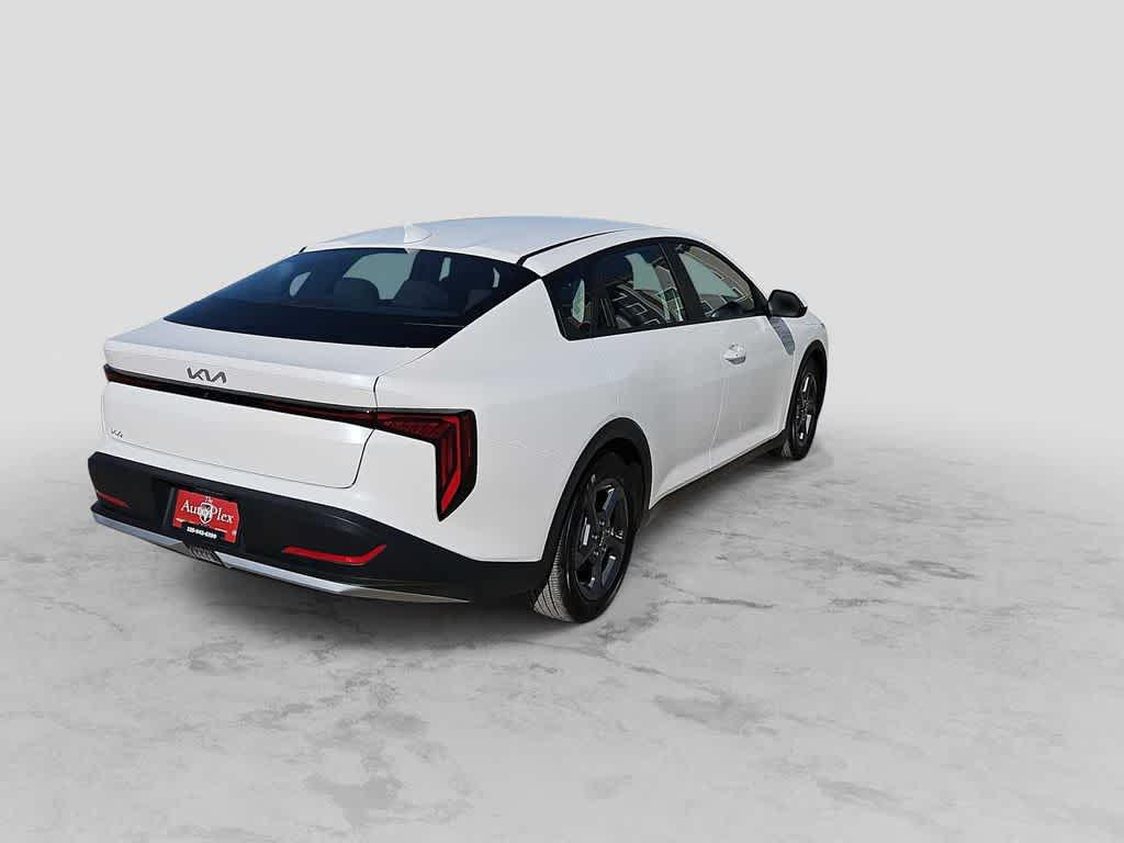 Used 2025 Kia Sedan LXS Snow White Pearl For Sale at Lithia Motors