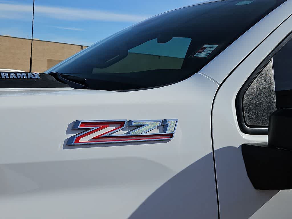 Thumbnail: 2025 Chevrolet Silverado 2500 - 10