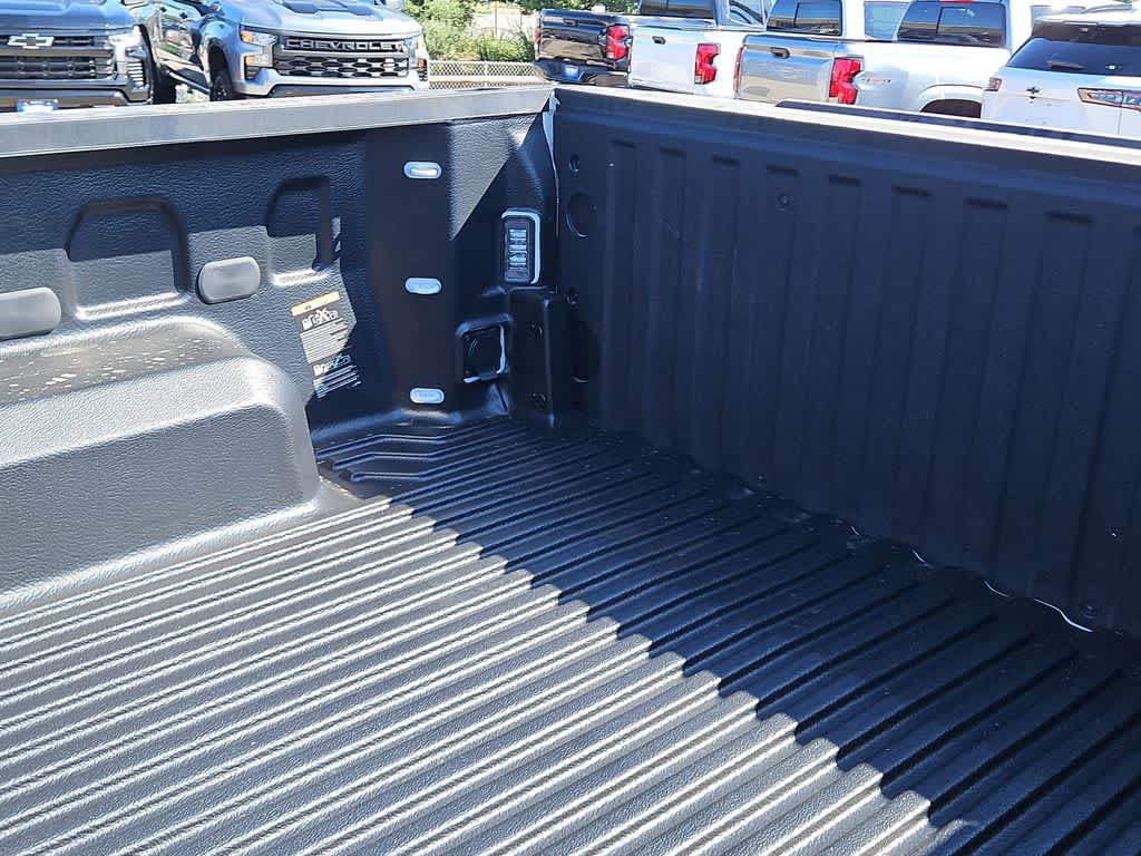Thumbnail: 2026 Chevrolet Silverado 1500 - 23