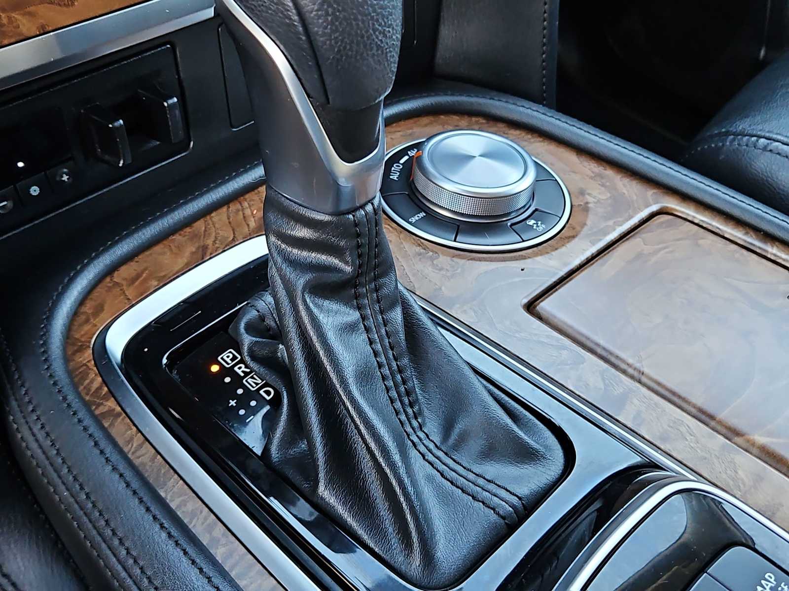 Thumbnail: 2022 Nissan Armada - 21