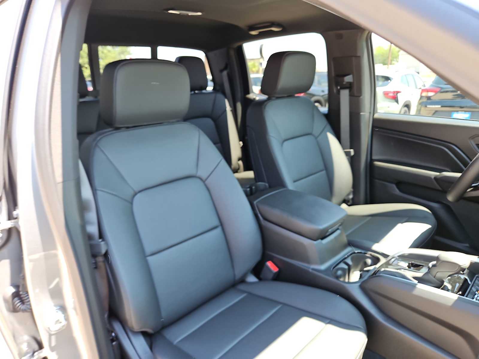 Thumbnail: 2026 Chevrolet Colorado - 21