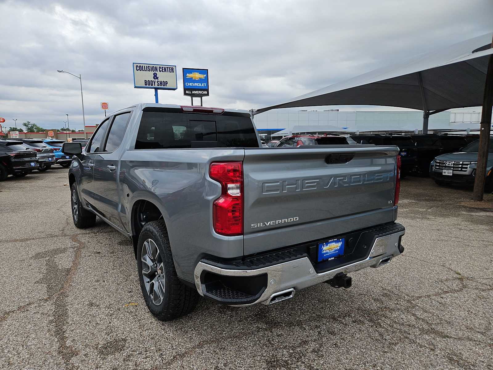 Thumbnail: 2026 Chevrolet Silverado 1500 - 6