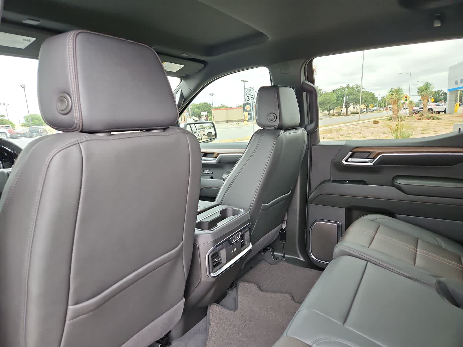 Thumbnail: 2024 Chevrolet Silverado 1500 - 20