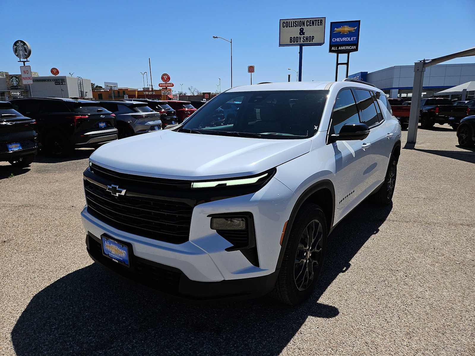 Thumbnail: 2026 Chevrolet Traverse - 4