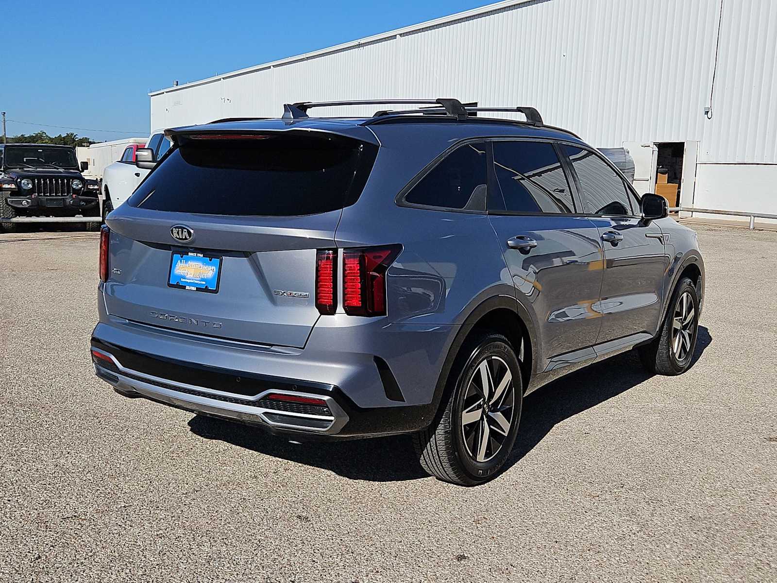 Thumbnail: 2021 Kia Sorento - 8