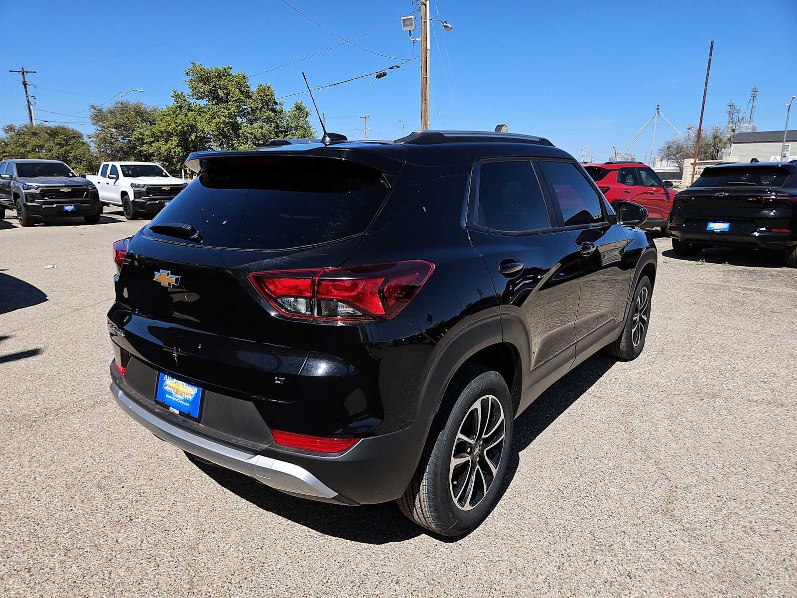 Thumbnail: 2026 Chevrolet TrailBlazer - 8