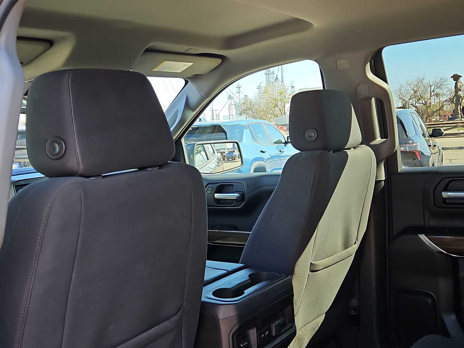 Thumbnail: 2021 Chevrolet Silverado 1500 - 16