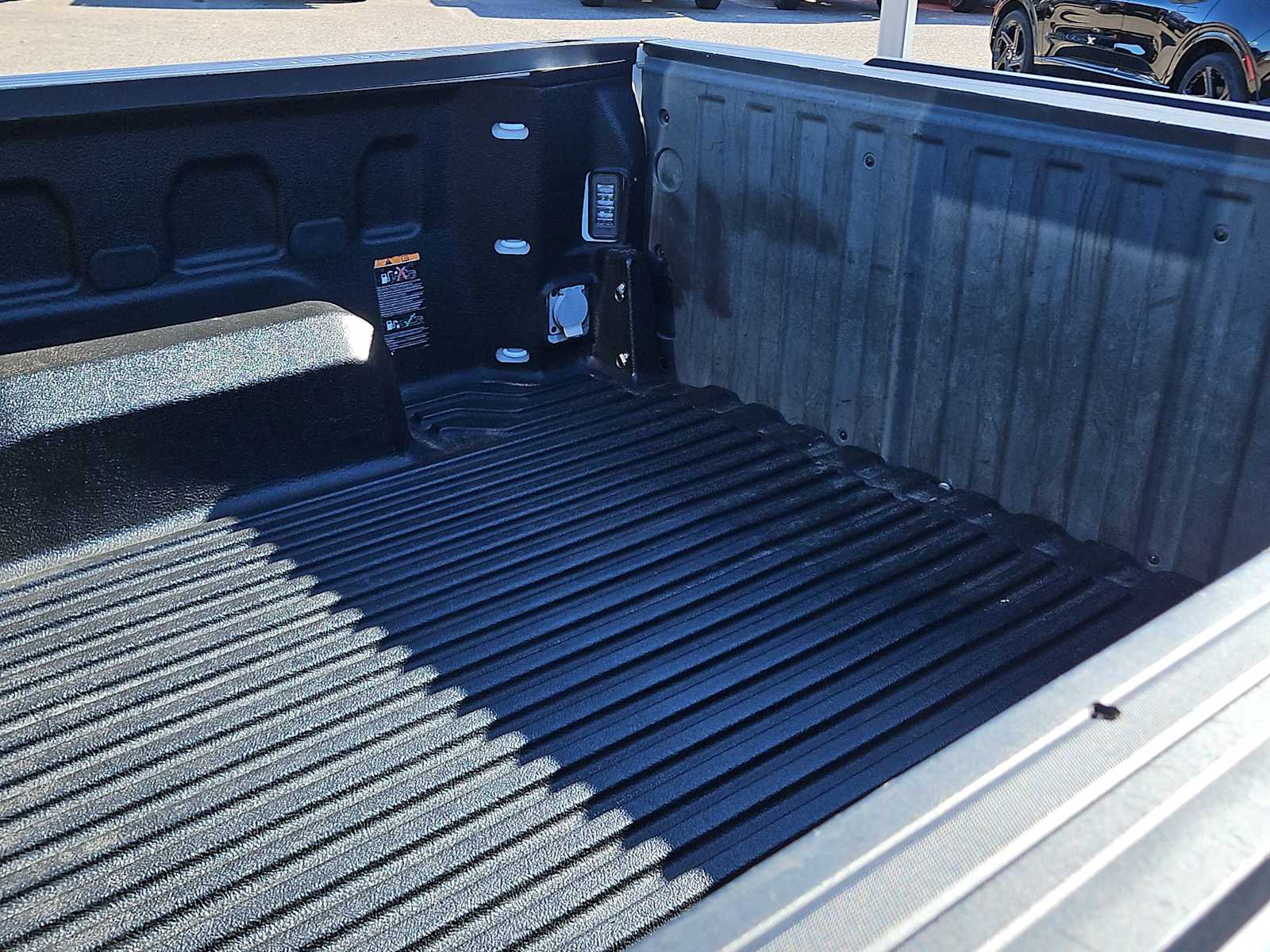 Thumbnail: 2022 Chevrolet Silverado 1500 - 23