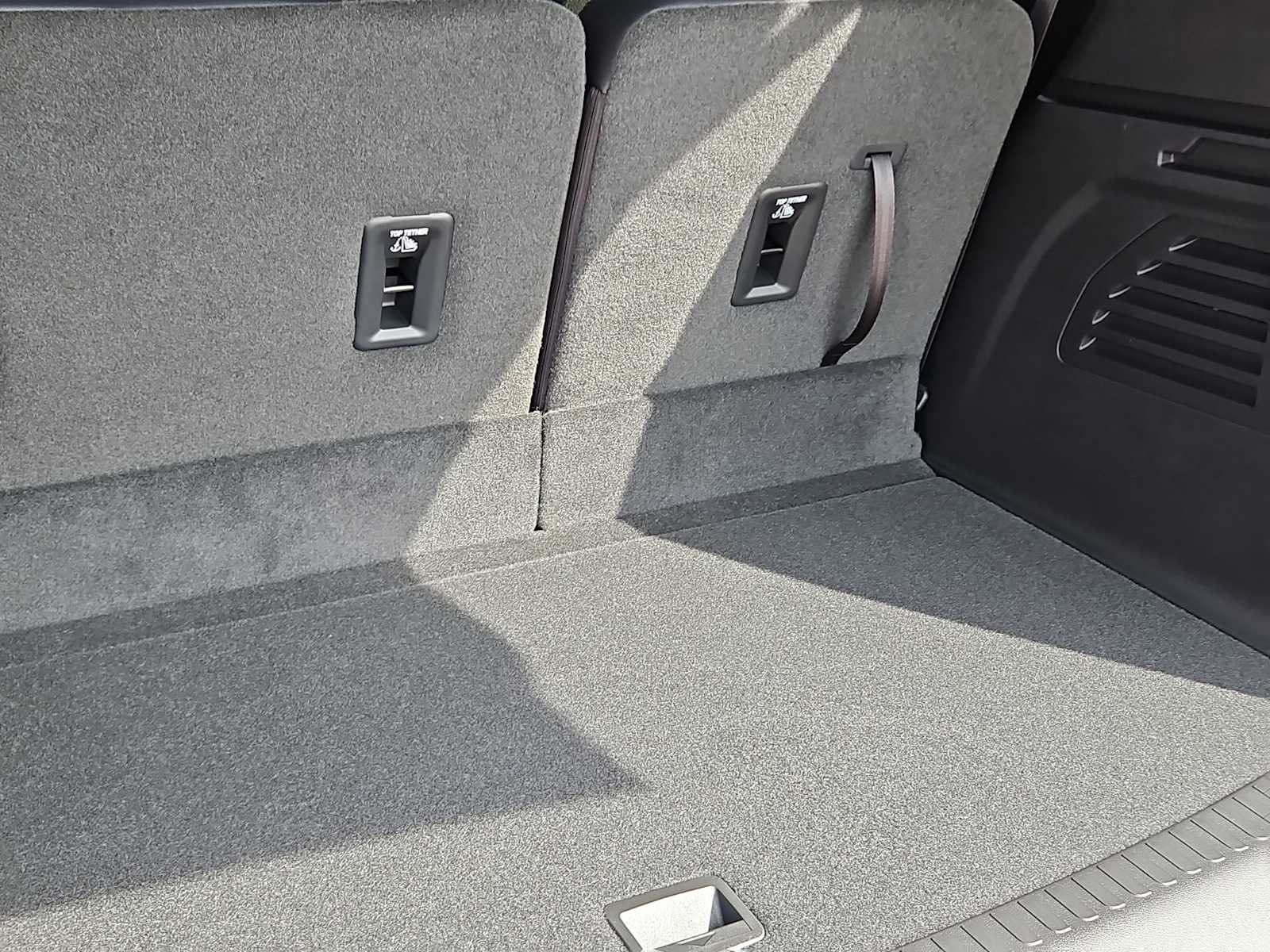 Thumbnail: 2026 Chevrolet Traverse - 23