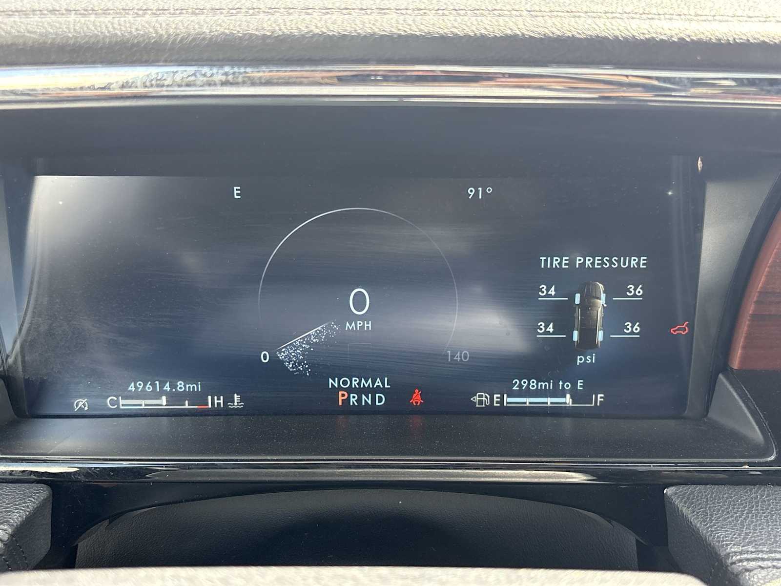 Thumbnail: 2023 Lincoln Navigator - 22