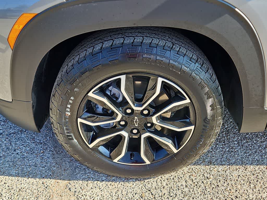 Thumbnail: 2026 Chevrolet TrailBlazer - 11