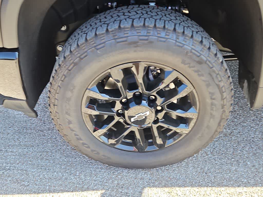 Thumbnail: 2026 Chevrolet Silverado 2500 - 12