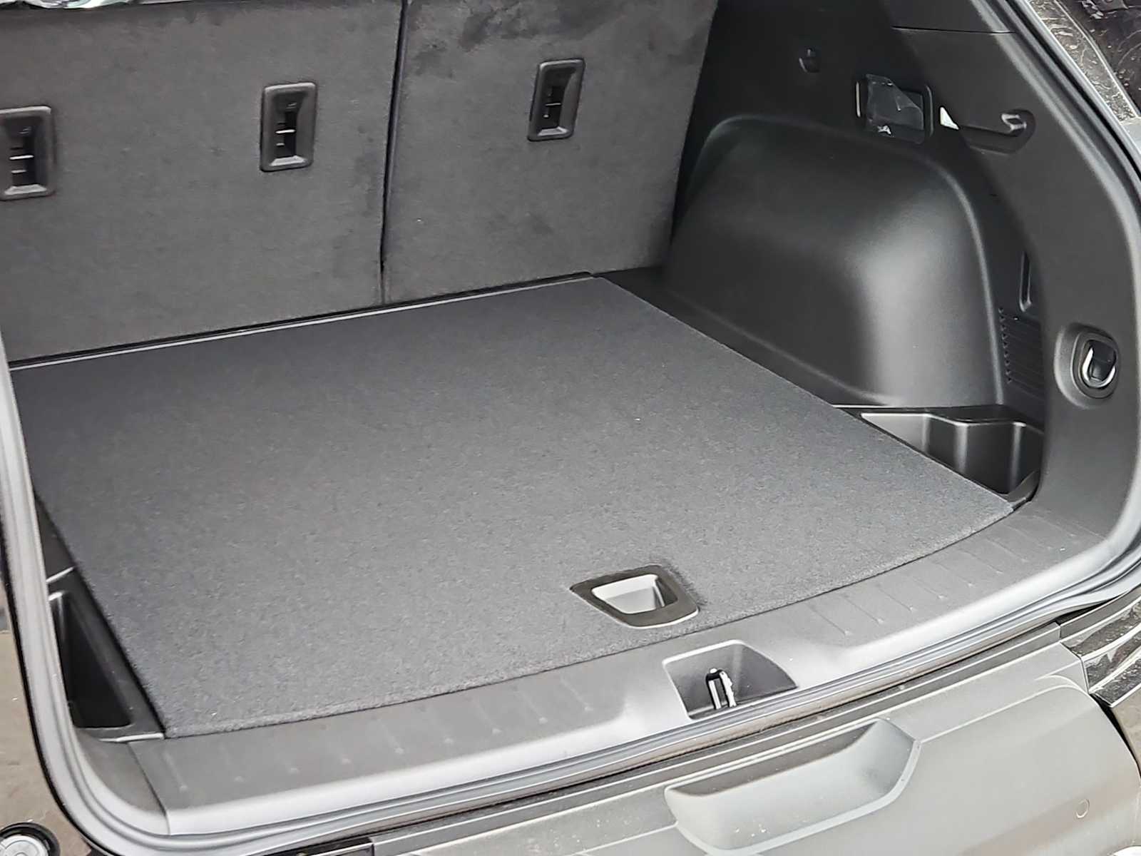 Thumbnail: 2026 Chevrolet Blazer - 23