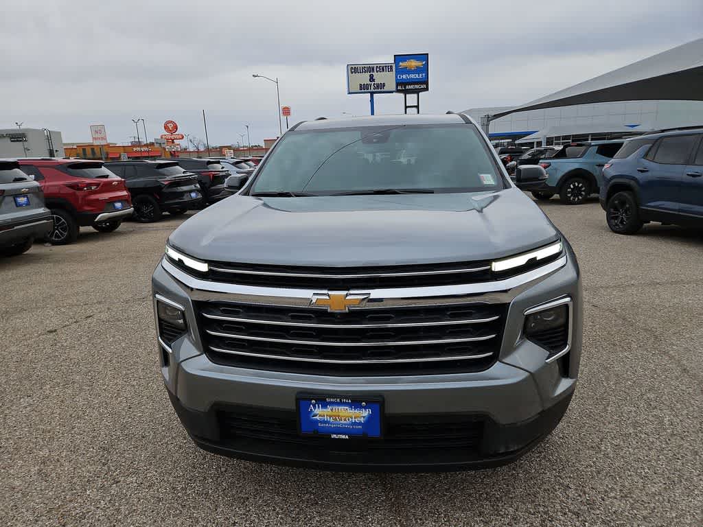 Thumbnail: 2026 Chevrolet Traverse - 3