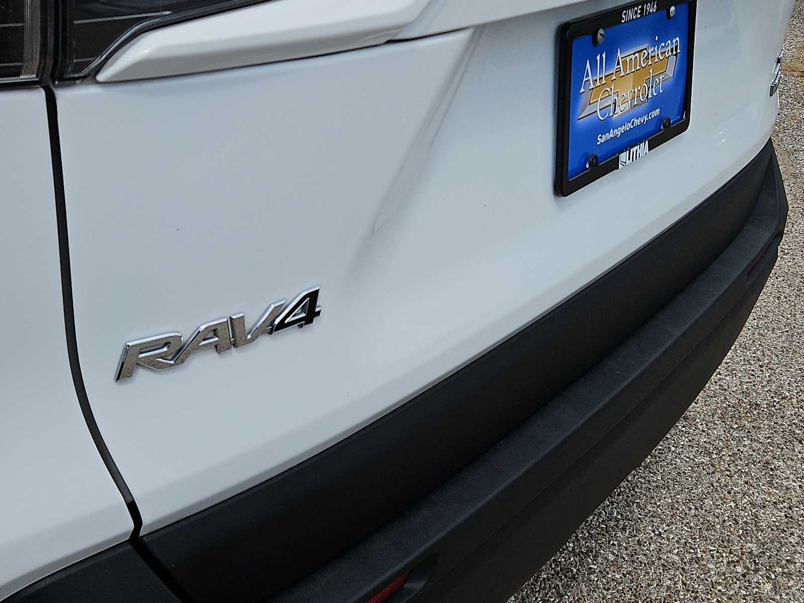 Thumbnail: 2022 Toyota RAV4 - 15