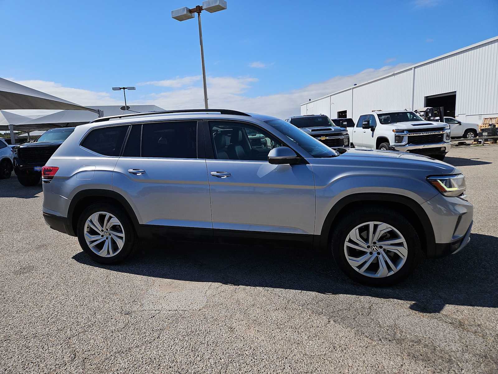 Thumbnail: 2021 Volkswagen Atlas - 9