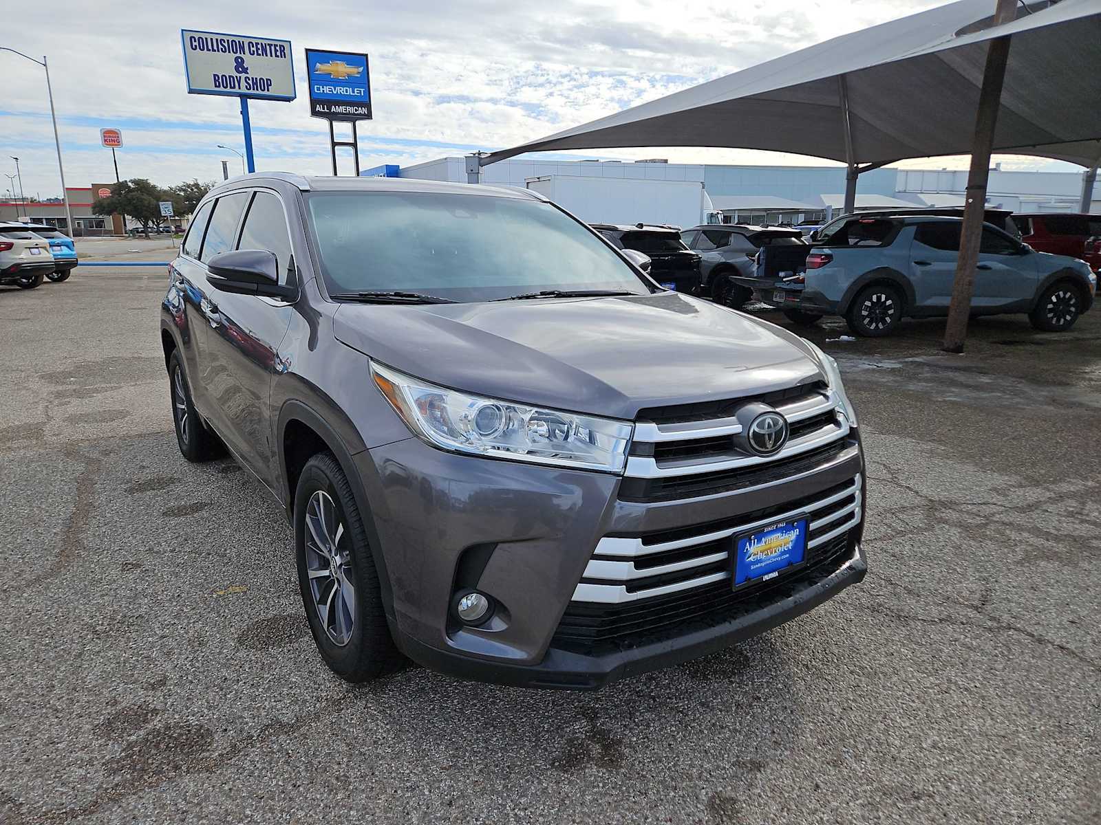 Thumbnail: 2018 Toyota Highlander - 2