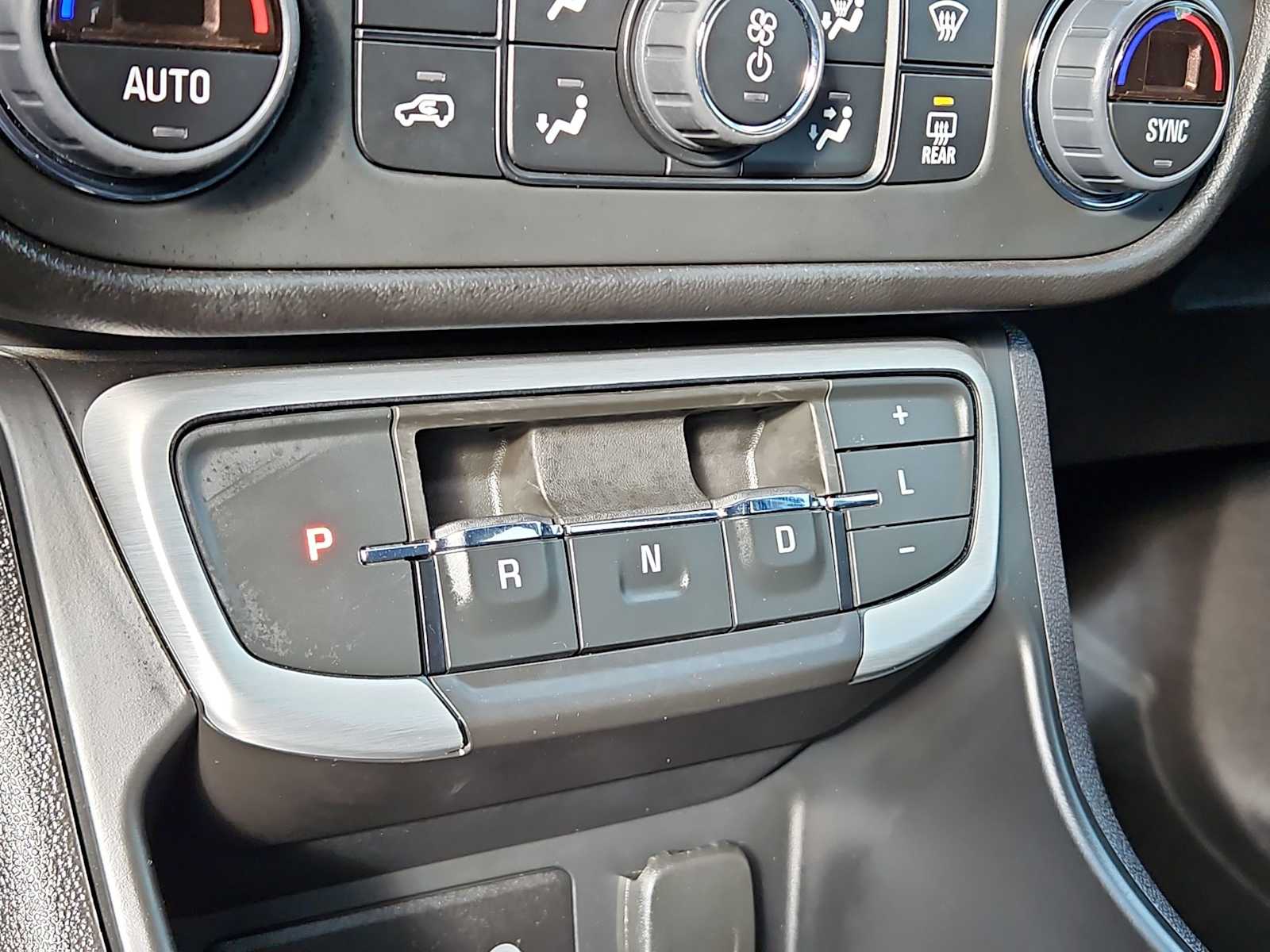 Thumbnail: 2024 GMC Terrain - 21