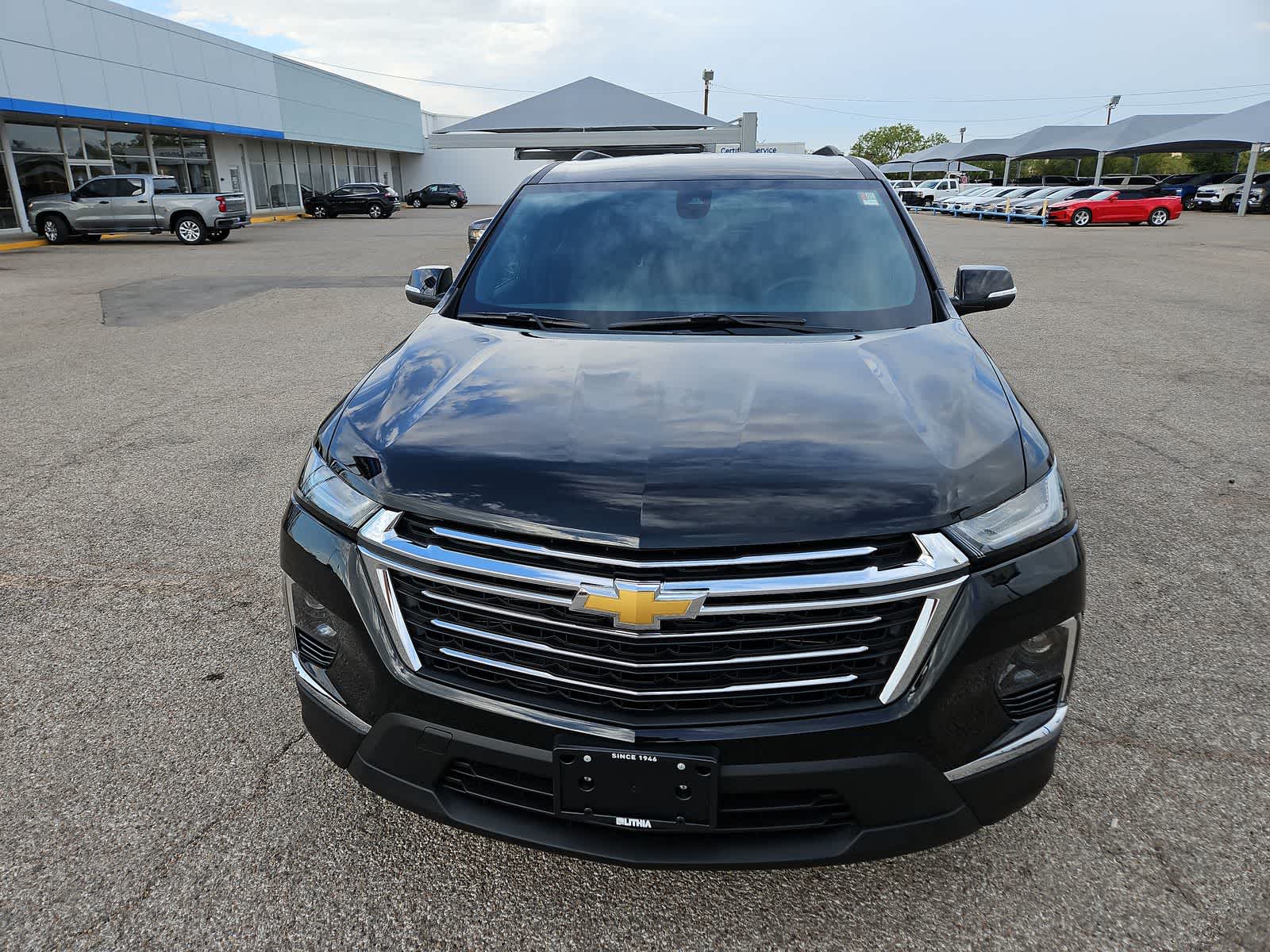 Thumbnail: 2023 Chevrolet Traverse - 14