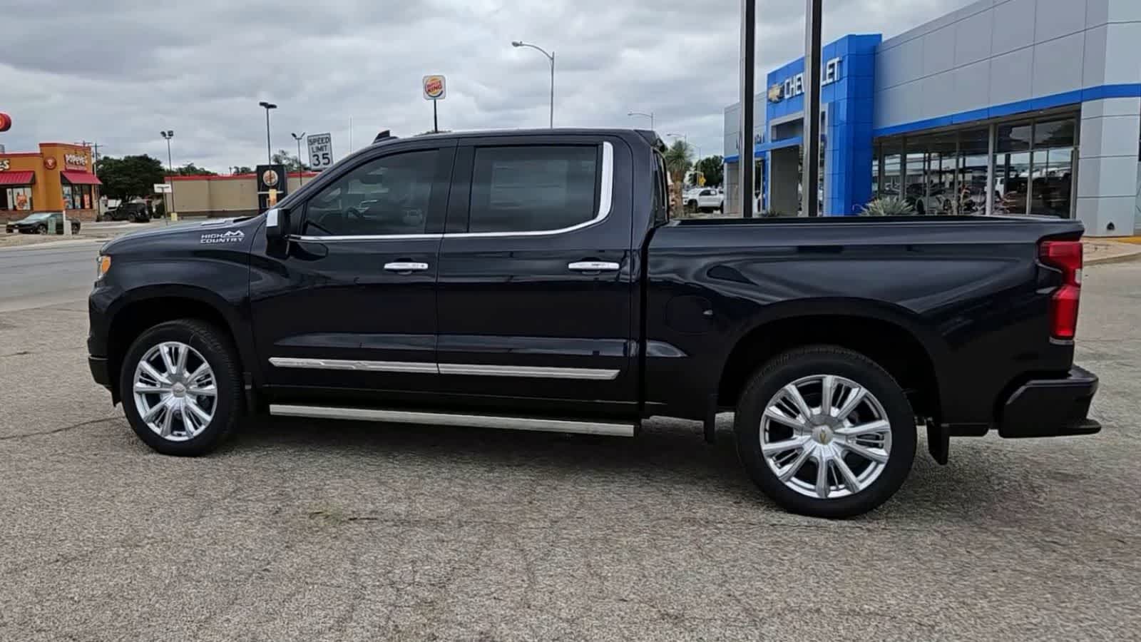 Thumbnail: 2024 Chevrolet Silverado 1500 - 5