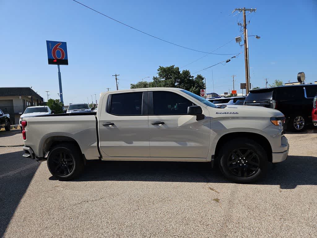 Thumbnail: 2026 Chevrolet Silverado 1500 - 9