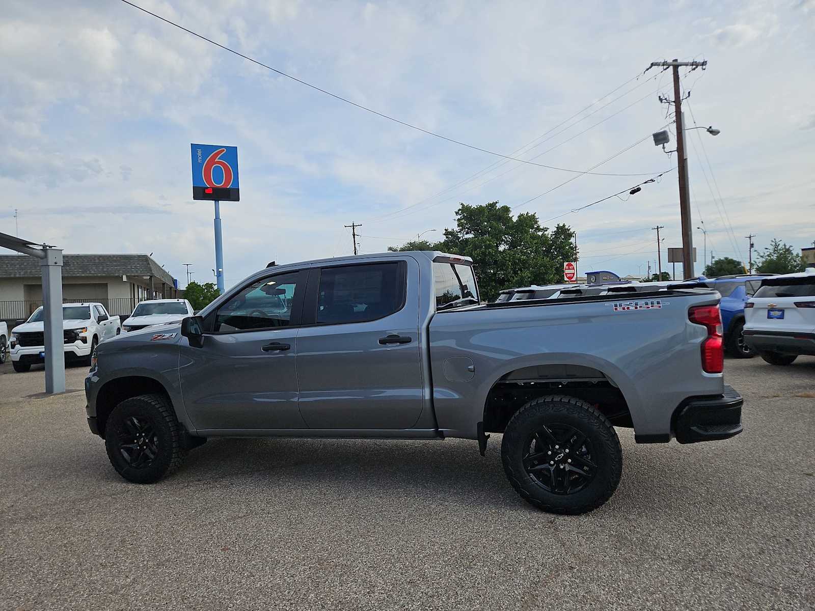 Thumbnail: 2026 Chevrolet Silverado 1500 - 5