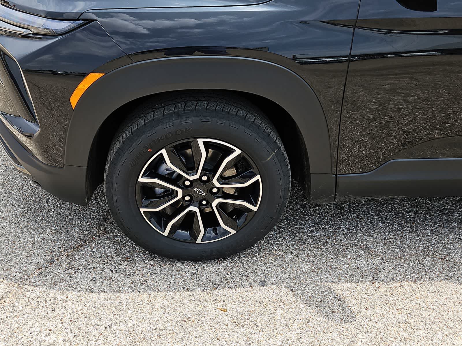 Thumbnail: 2024 Chevrolet TrailBlazer - 16