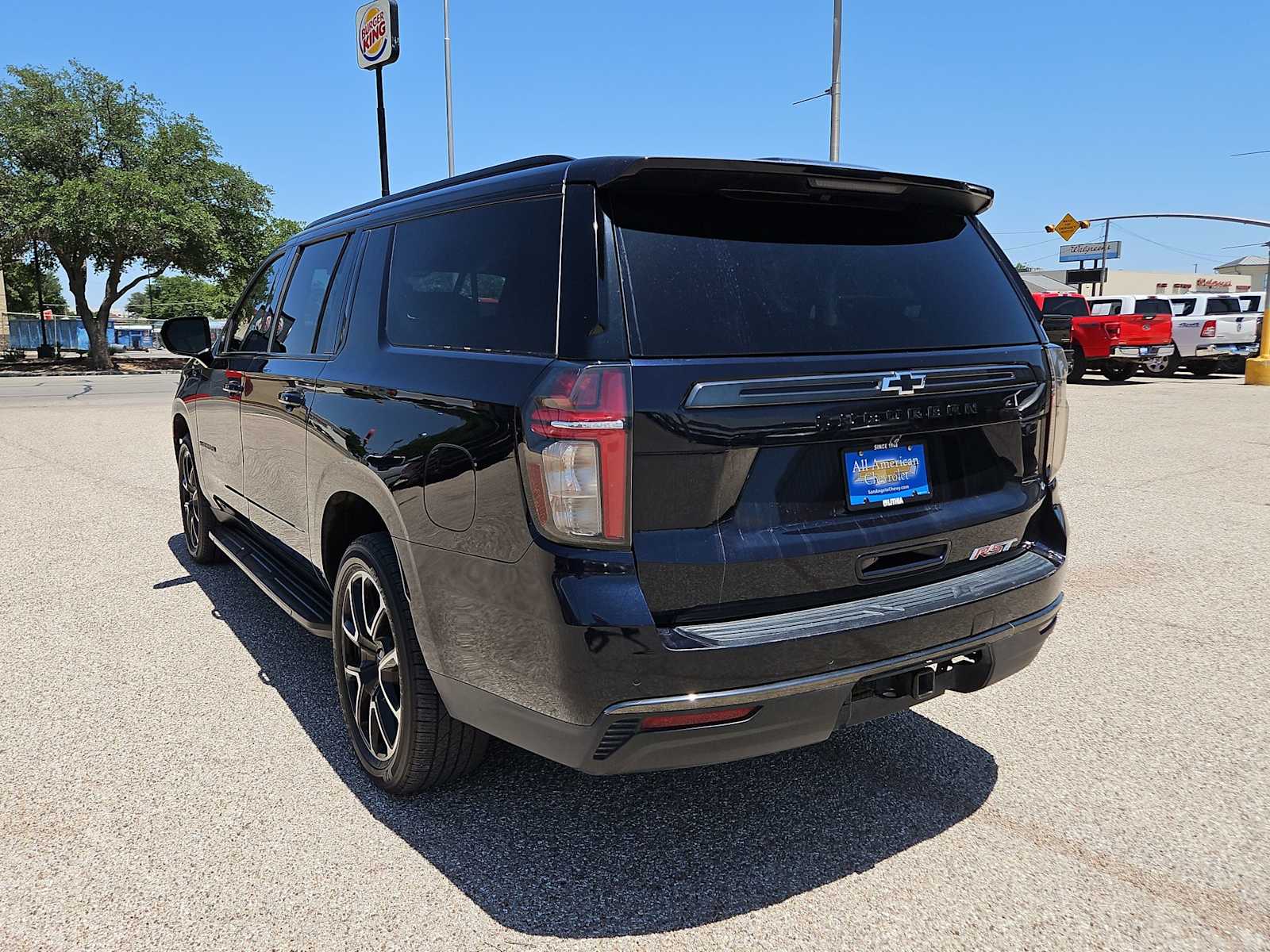 Thumbnail: 2021 Chevrolet Suburban - 4