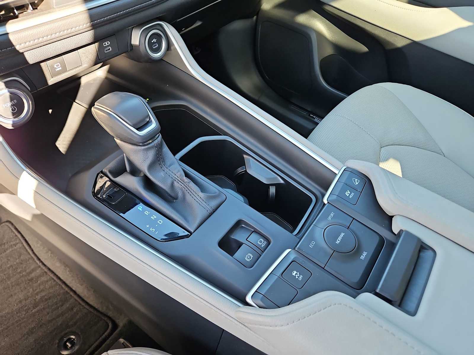 Thumbnail: 2024 Toyota Grand Highlander - 20