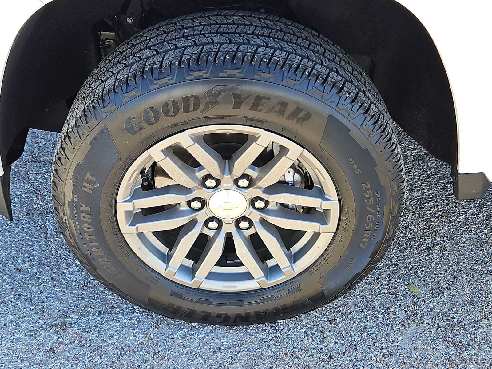 Thumbnail: 2023 Chevrolet Colorado - 12