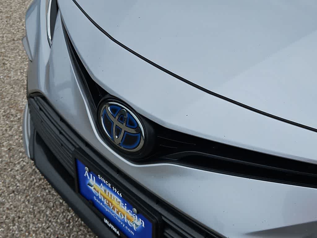 Thumbnail: 2022 Toyota Camry - 12