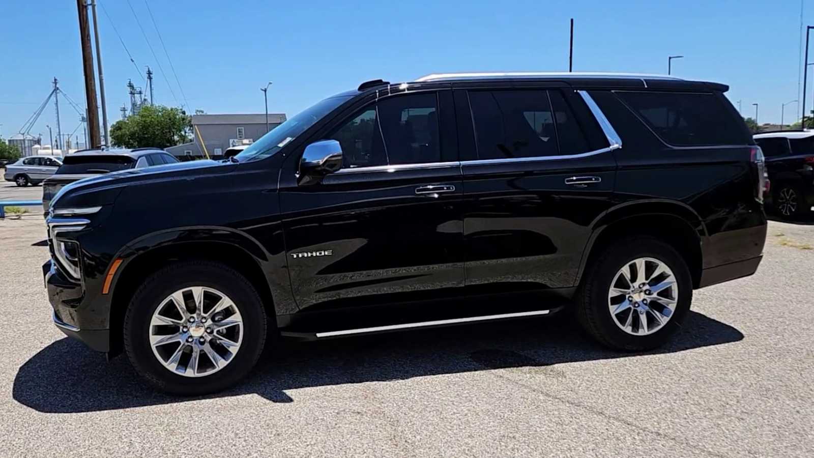 Thumbnail: 2025 Chevrolet Tahoe - 4