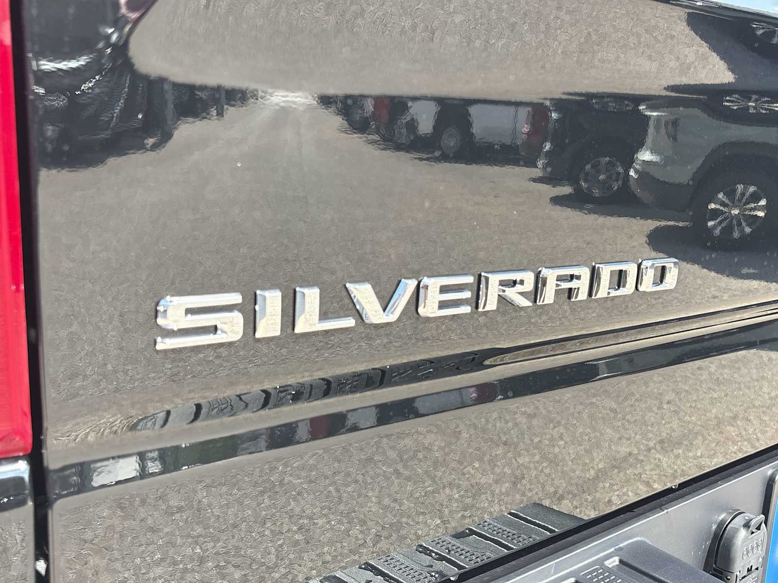 Thumbnail: 2026 Chevrolet Silverado 1500 - 11