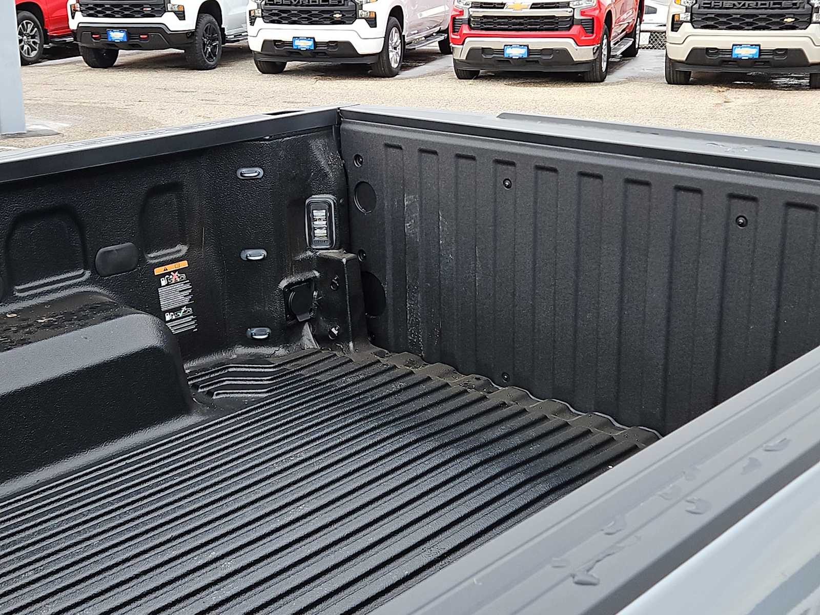 Thumbnail: 2026 Chevrolet Silverado 1500 - 23