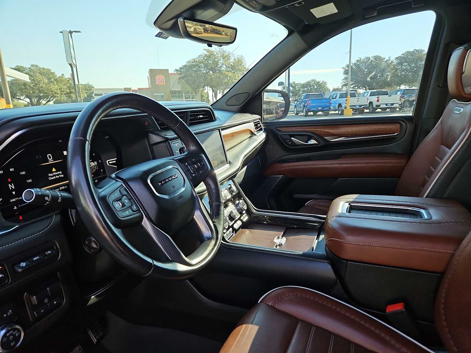 Thumbnail: 2023 GMC Yukon XL - 2