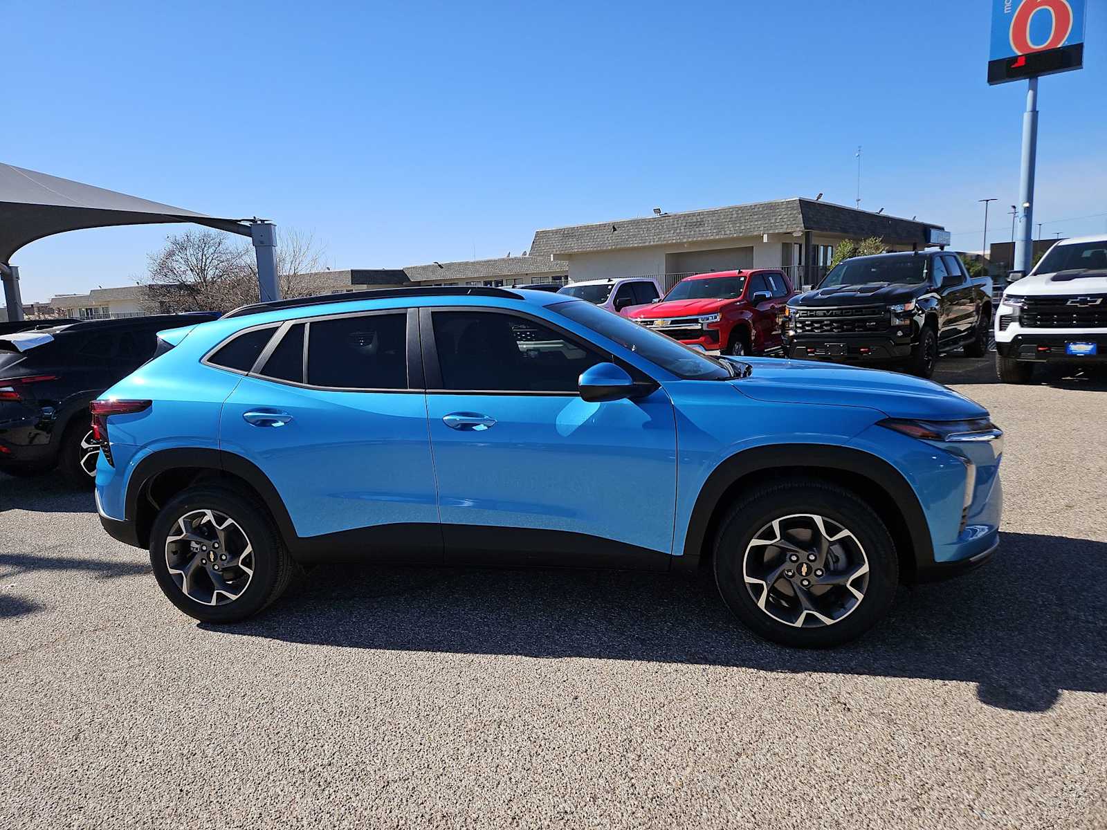 Thumbnail: 2026 Chevrolet Trax - 9