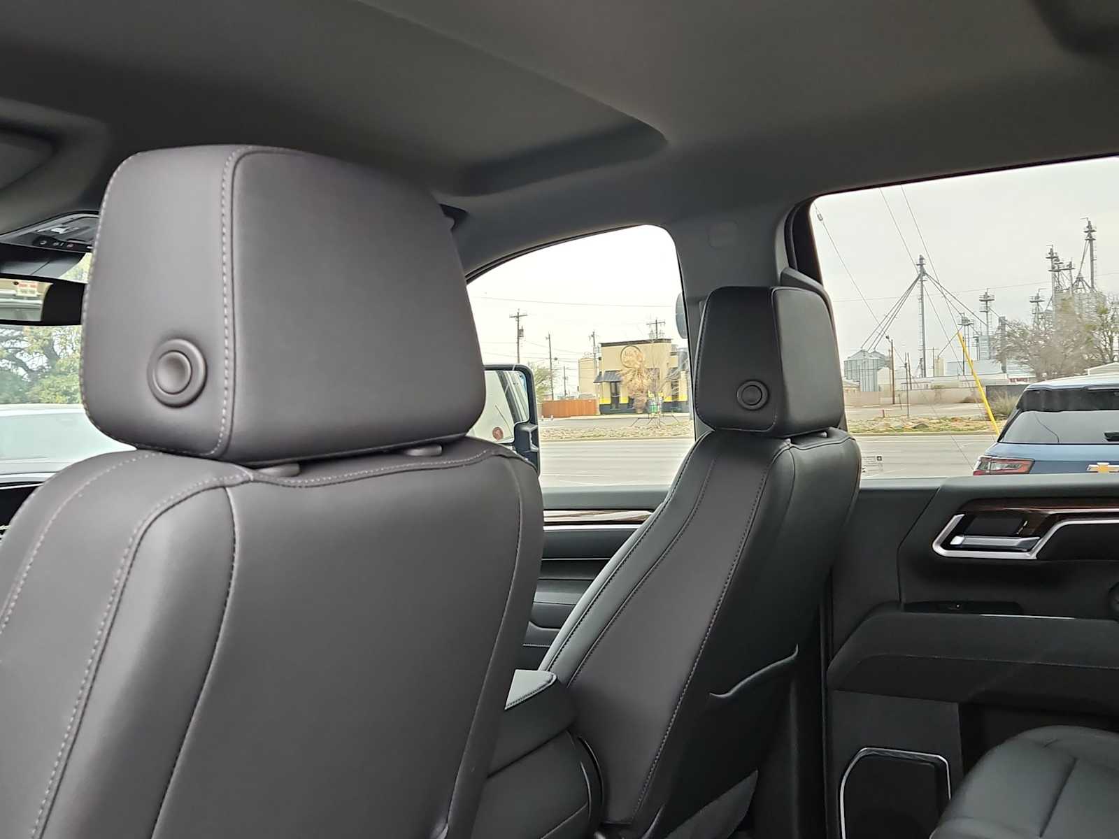 Thumbnail: 2026 Chevrolet Silverado 2500 - 16