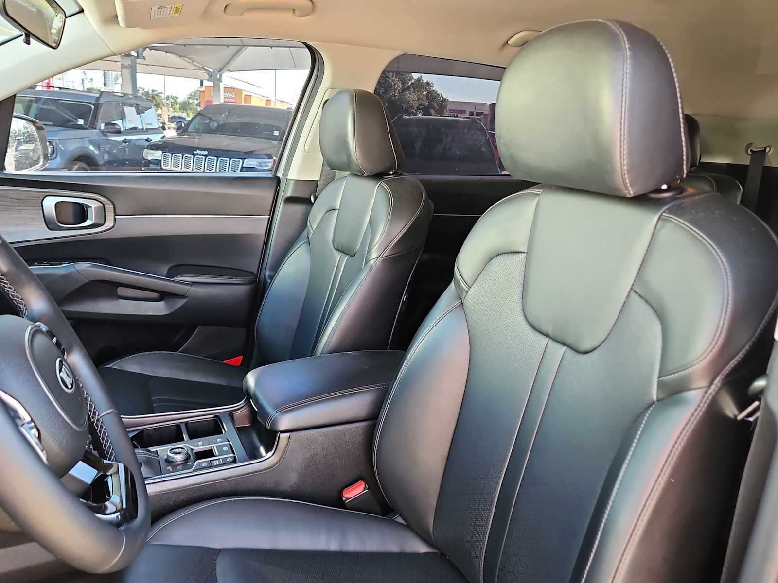 Thumbnail: 2021 Kia Sorento - 15