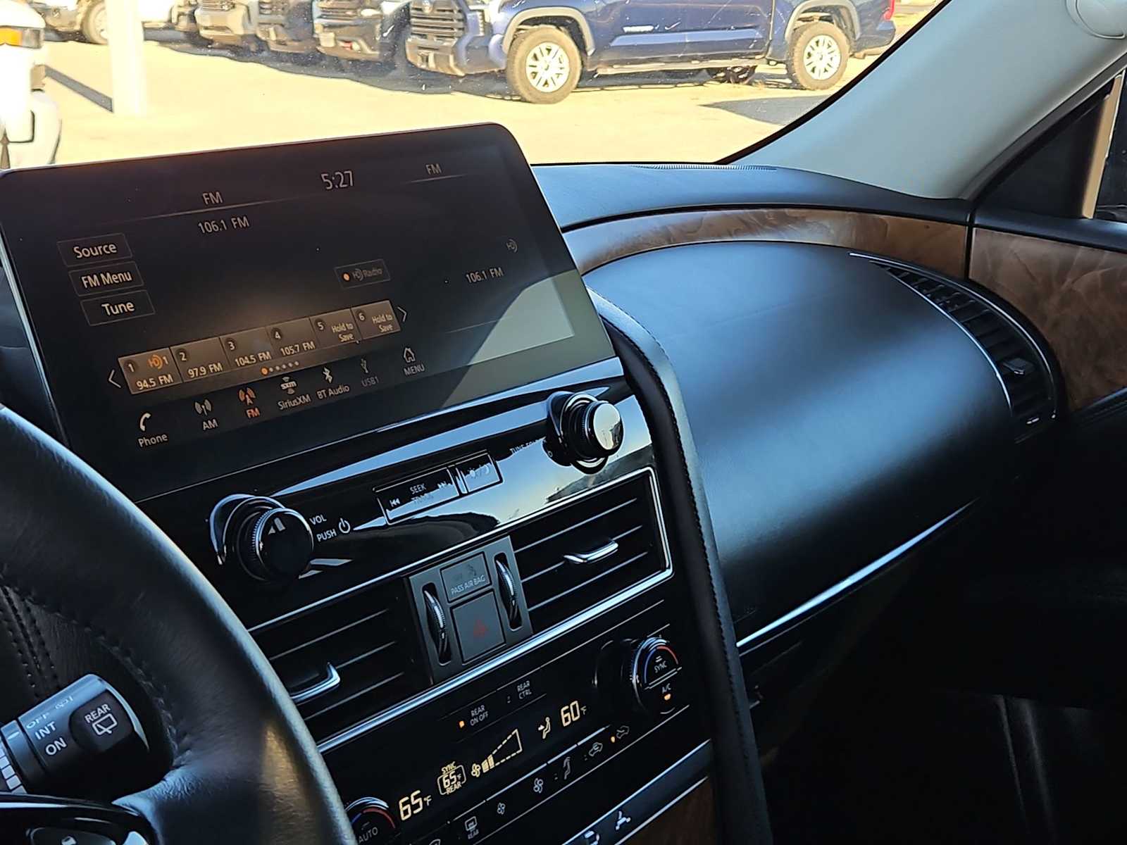 Thumbnail: 2022 Nissan Armada - 15