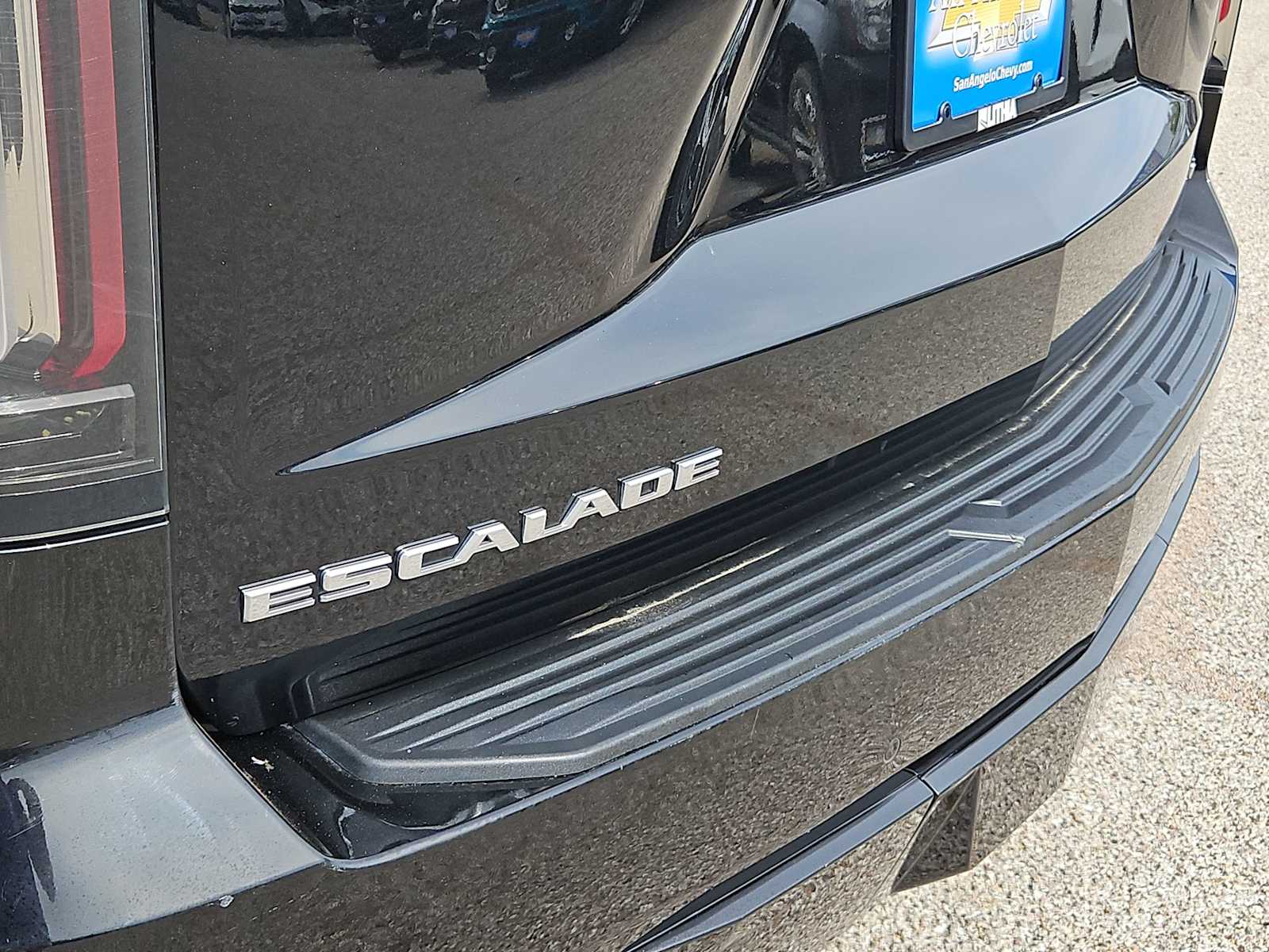 Thumbnail: 2023 Cadillac Escalade - 7