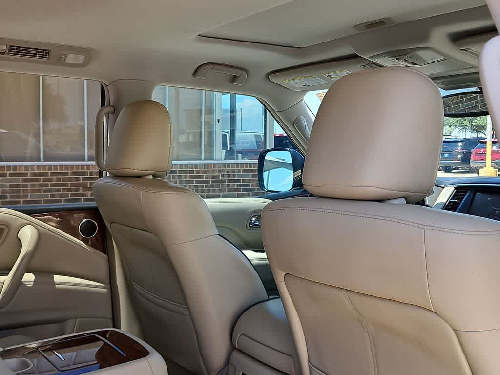 Thumbnail: 2018 INFINITI QX80 - 16