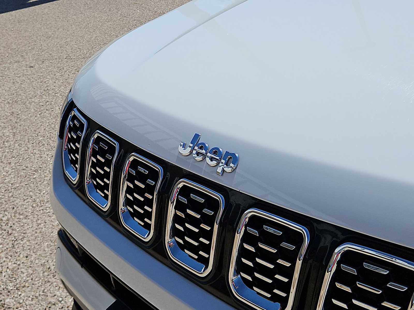 Thumbnail: 2025 Jeep Compass - 13