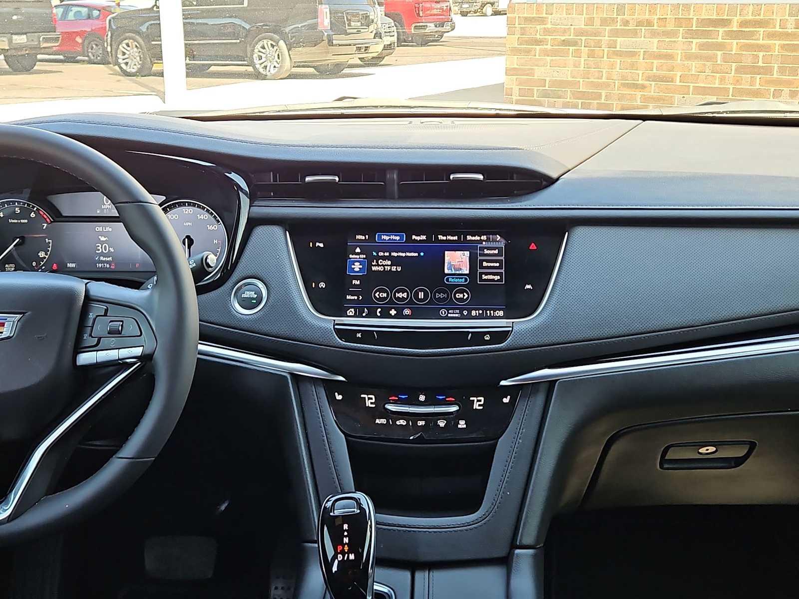 Thumbnail: 2025 Cadillac XT6 - 14