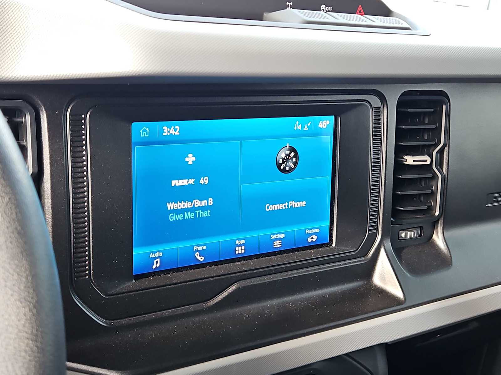 Thumbnail: 2022 Ford Bronco - 22