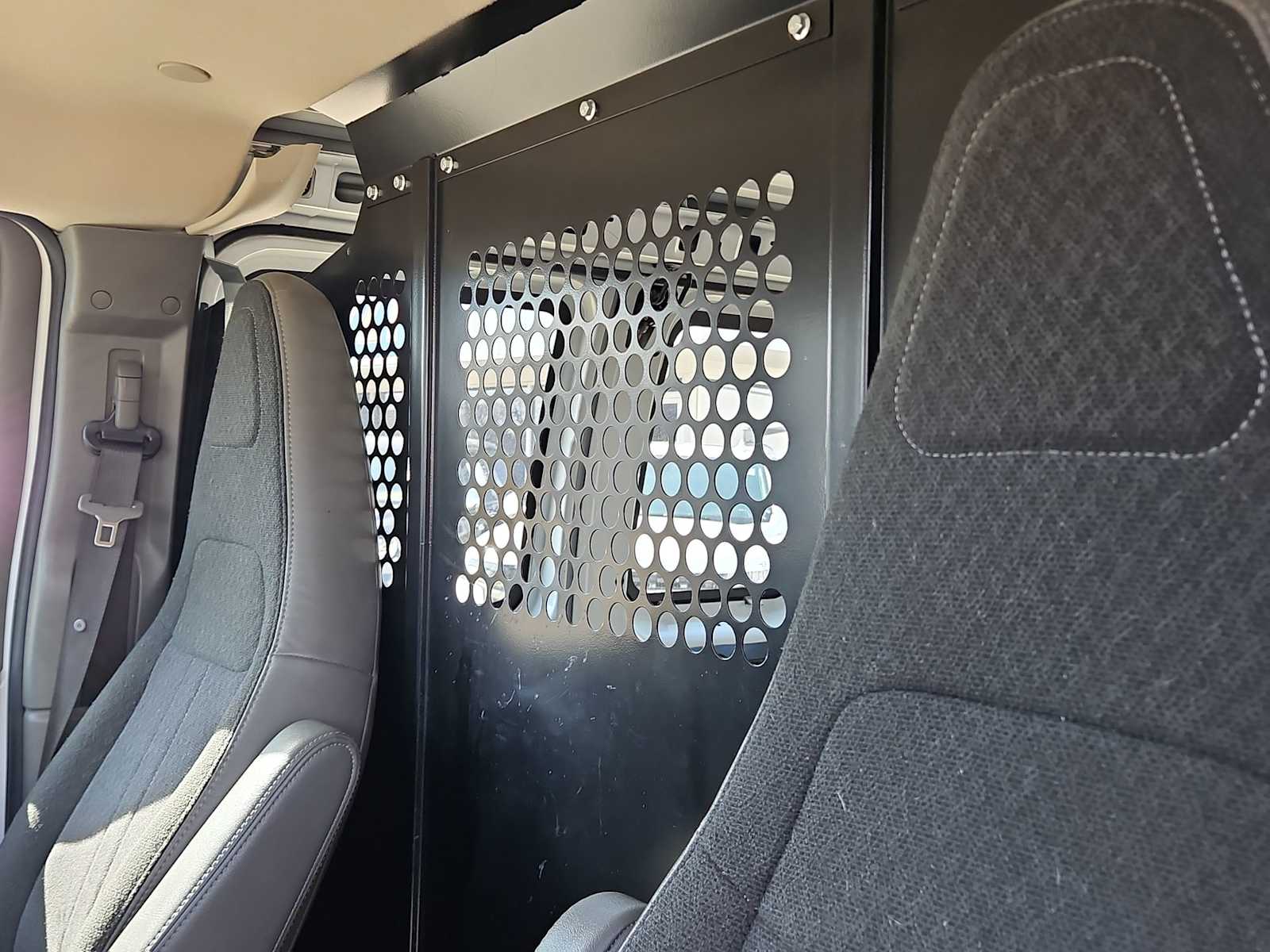 Thumbnail: 2024 GMC Savana - 23