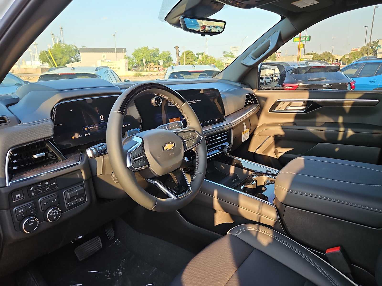 Thumbnail: 2025 Chevrolet Suburban - 2