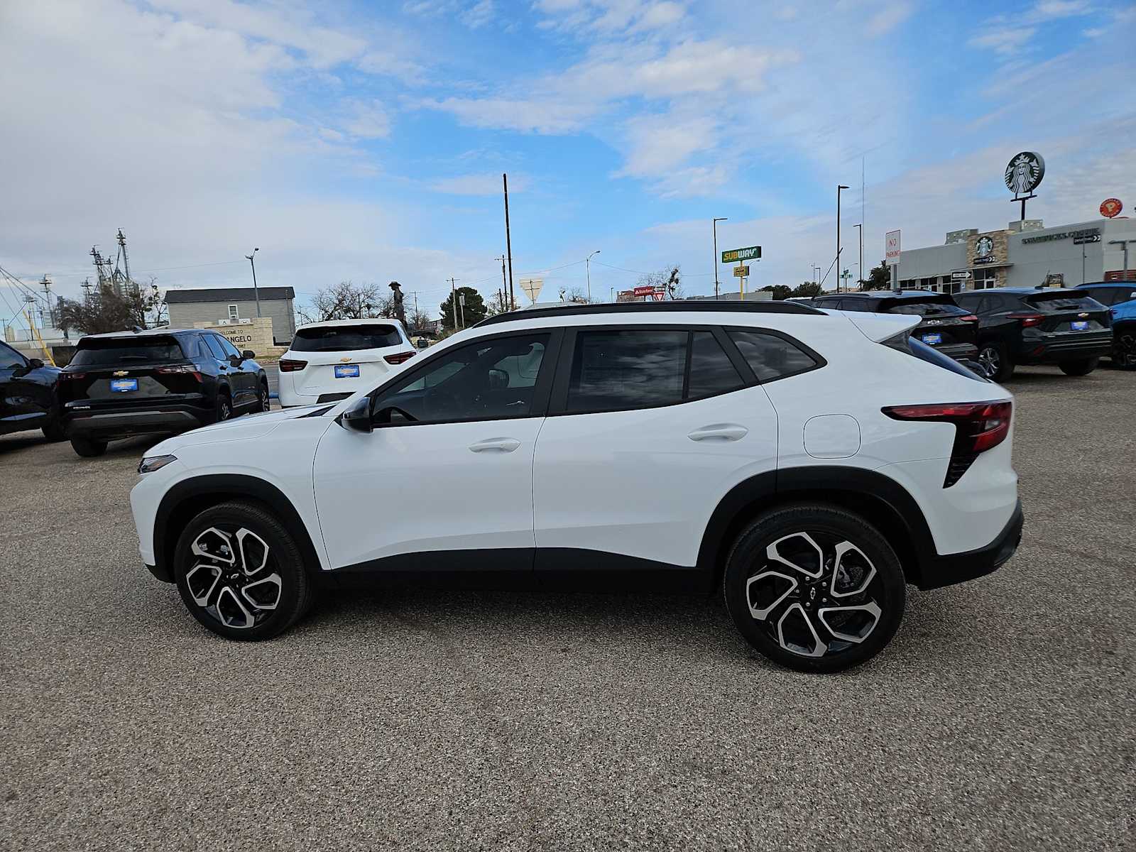 Thumbnail: 2026 Chevrolet Trax - 5