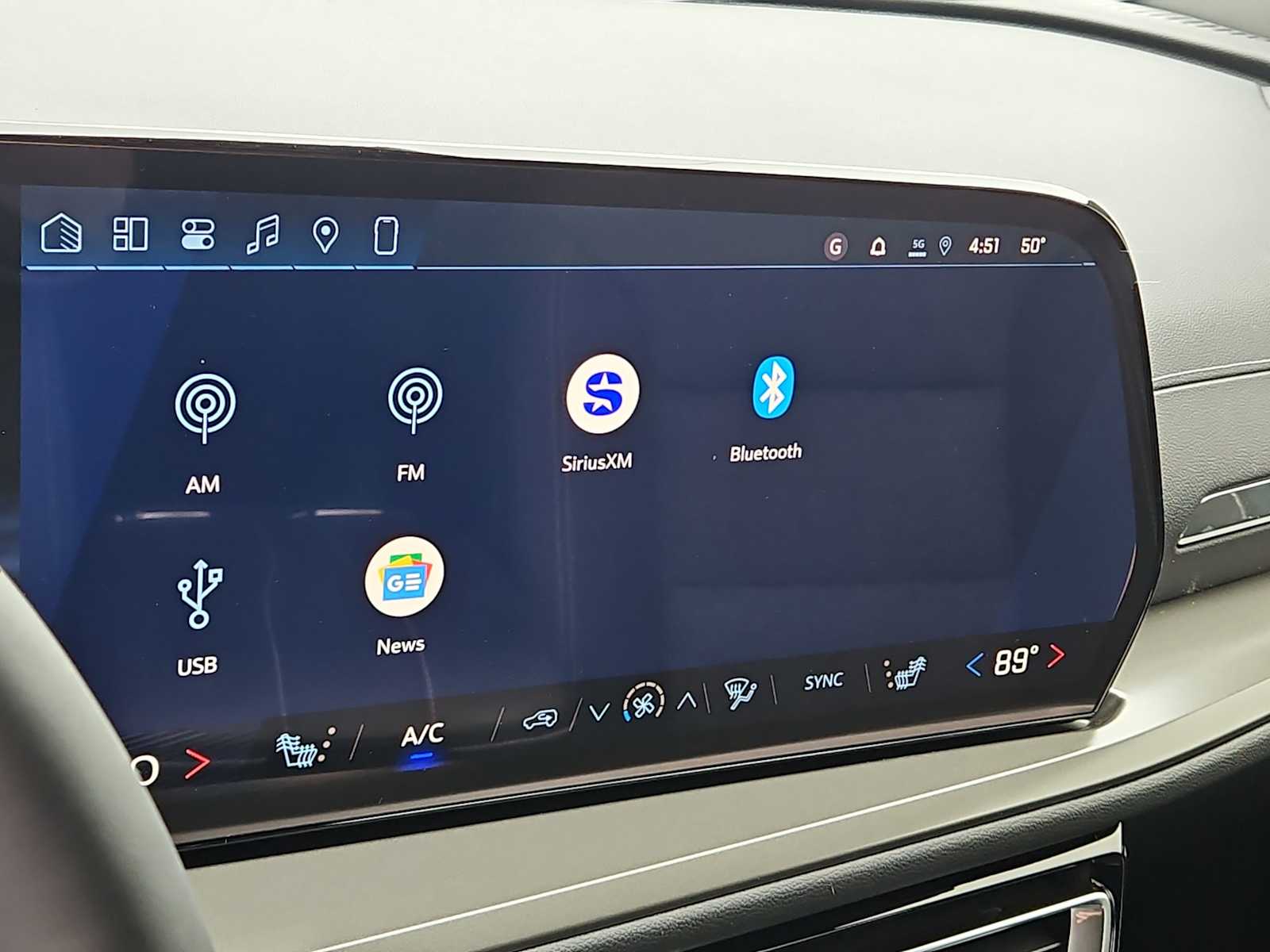 Thumbnail: 2026 Chevrolet Traverse - 24