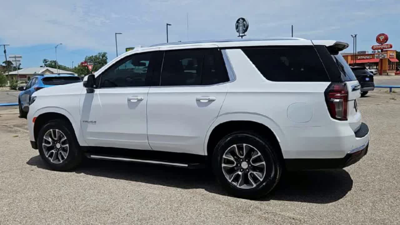 Thumbnail: 2022 Chevrolet Tahoe - 5